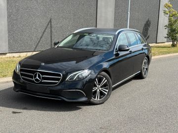 Mercedes E 220 - 2