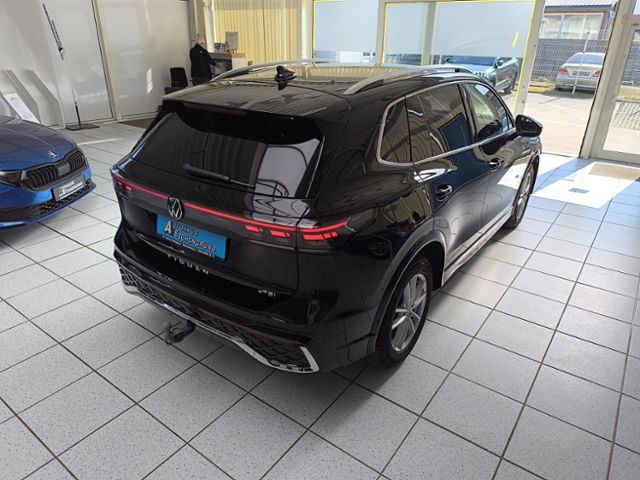 Fahrzeugabbildung Volkswagen Tiguan 1.5 eTSI DSG R-Line STANDHZG HD-MATRIX-LE