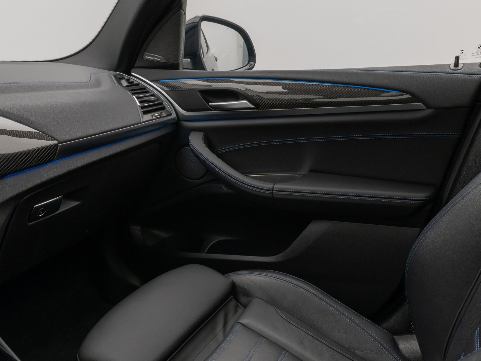 Fahrzeugabbildung BMW X3 xD30e M Sport Panorama Kamera HUD DAB H/K 21"