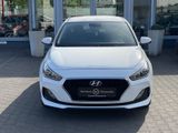 Hyundai i30 1.4 YES! - Hyundai i30 in Mönchengladbach