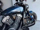 Indian Scout Bobber Custom Built - INDIAN SCOUT Motorrad