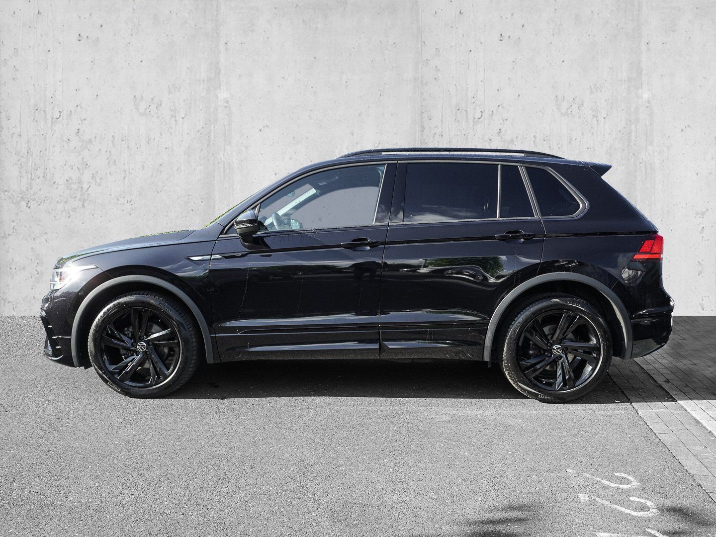 Volkswagen Tiguan 2.0 TDI DSG R-Line AHK NAVI LED LHZ ACC foto 5