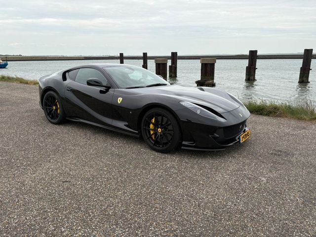 Ferrari 812 6.5 V12 Superfast DCT F1