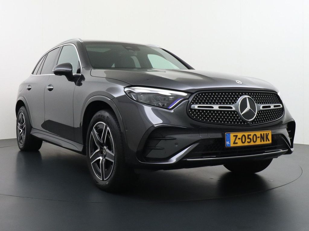 Mercedes-Benz GLC 300 300e 4MATIC AMG Line panorama dach wegkl