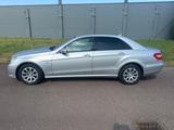 Mercedes-Benz E 200 CDI BlueEFFICIENCY ELEGANCE - Mercedes-Benz E 200: Limousine, Cdi Blueefficiency