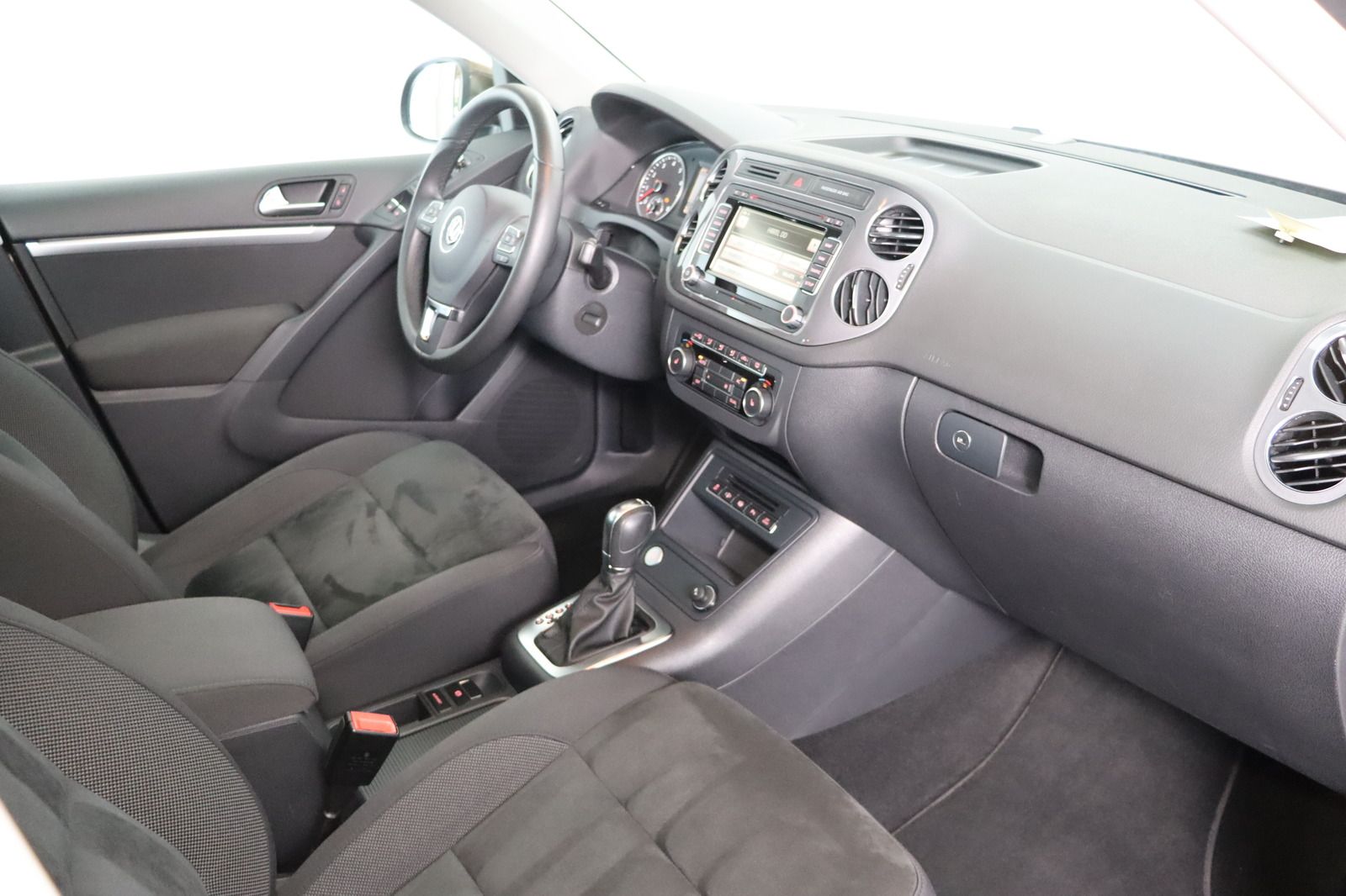 Fahrzeugabbildung Volkswagen Tiguan * Pano * Navi * Xenon * Parkassistent Tra