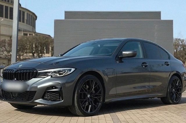 BMW 330e Luxury Line Aut. Laser Hybrid M Sport
