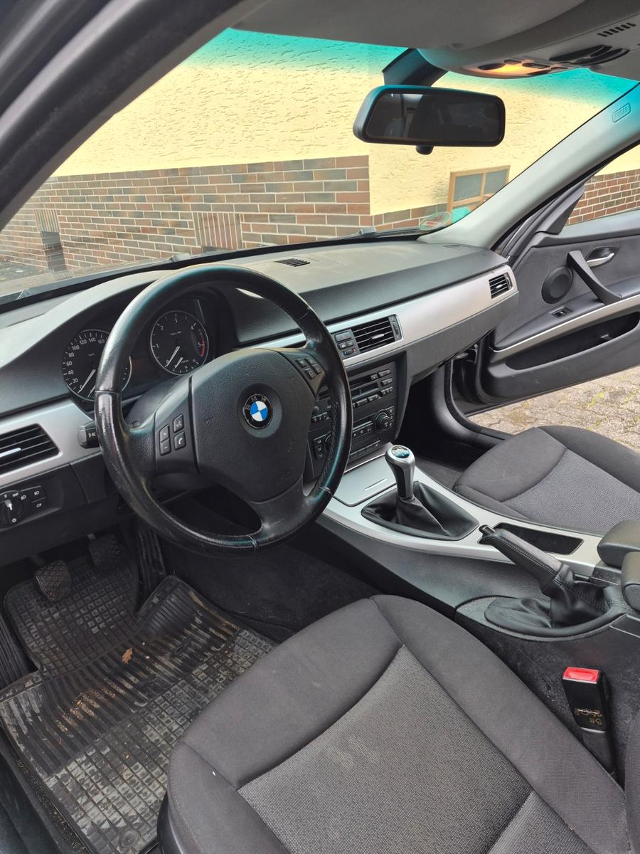 BMW 320 2006 — photo 7