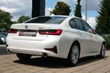 BMW 320 d Lim. Aut. Keyless Metallic AHK DAB Kamera - BMW 320 Gebrauchtwagen in Chemnitz
