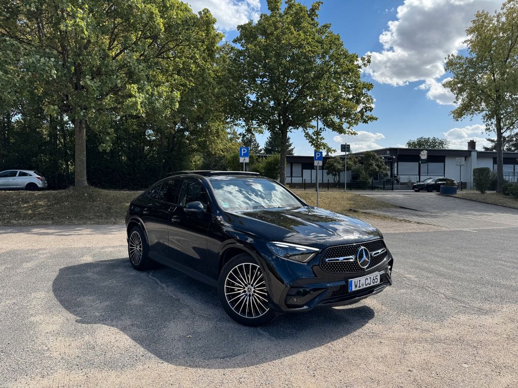 Image of Mercedes-Benz GLC 300
