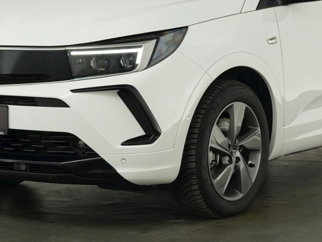 Grandland GSe 4X4 PHEV AT+AHK+LED+NAVI+360 GRAD 