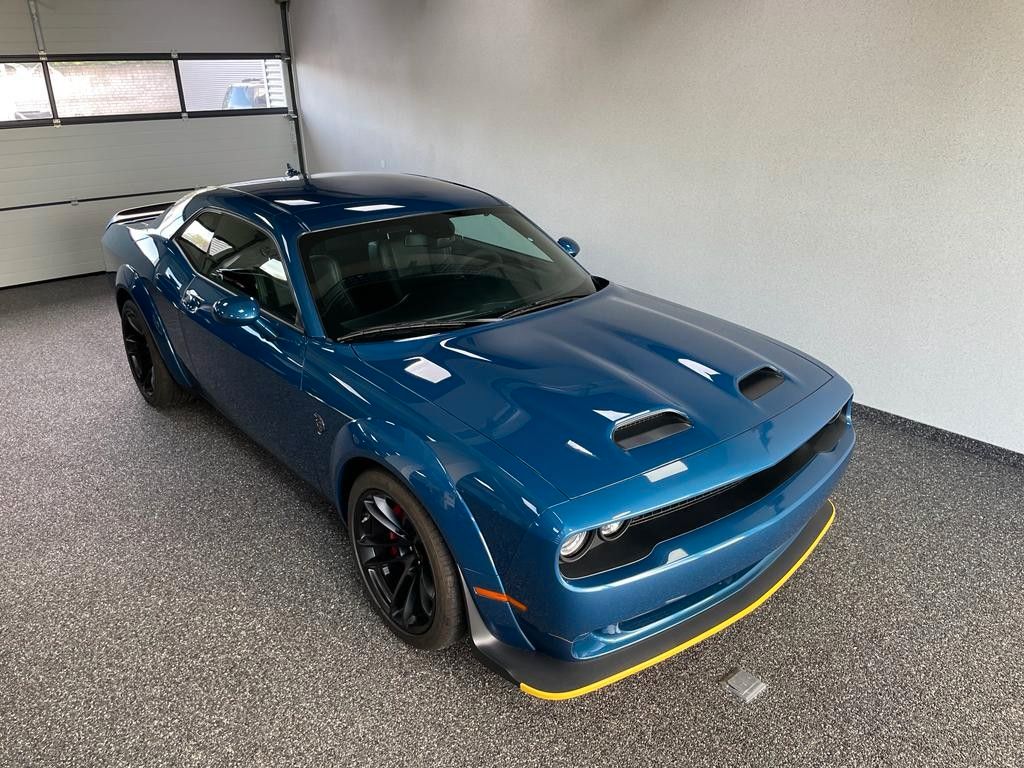 Fahrzeugabbildung Dodge CHALLENGER SRT HELLCAT-ALCANTARA-CARBON-1.HAND!!