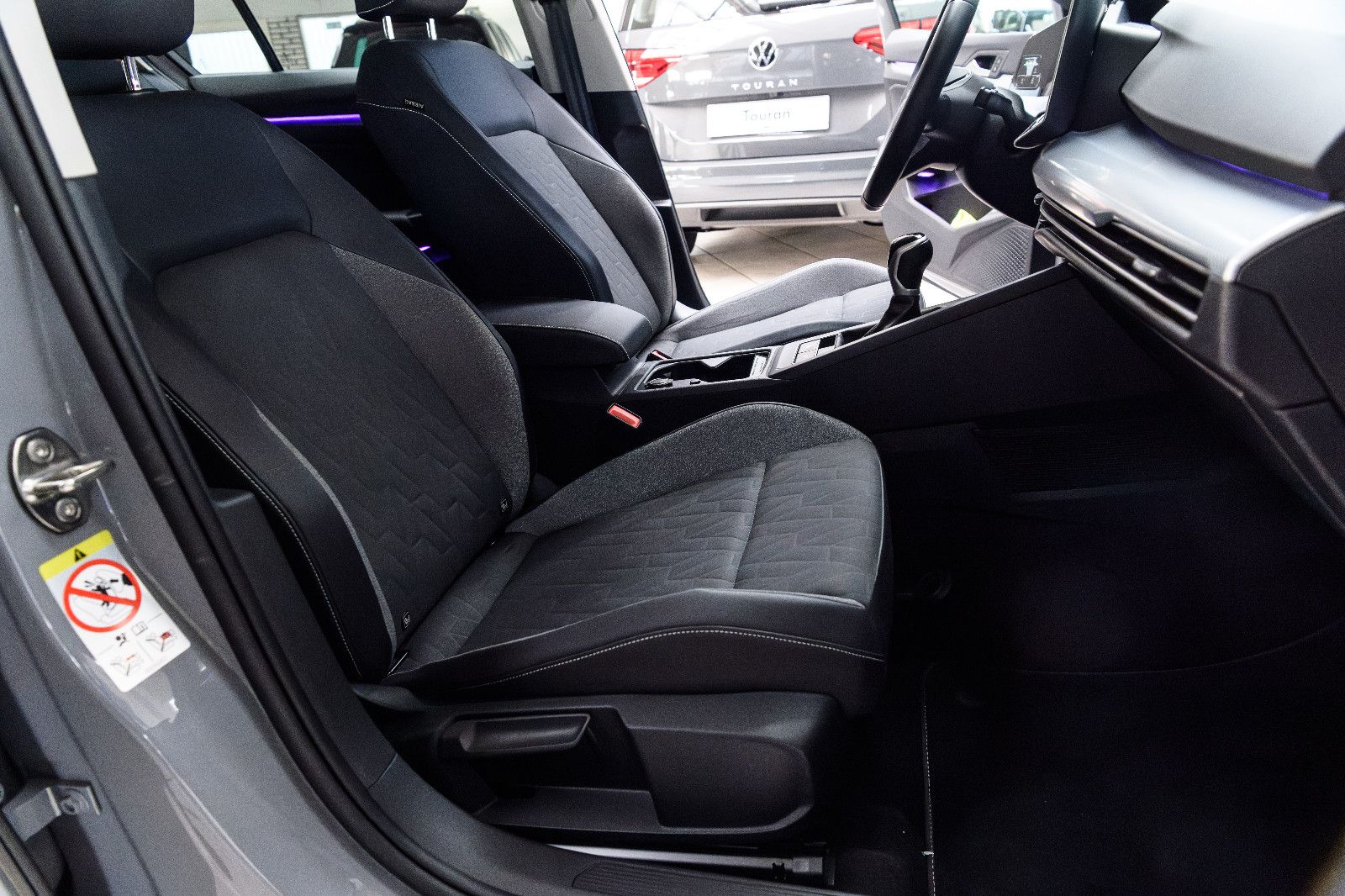 Fahrzeugabbildung Volkswagen Golf VIII Goal 1.5 TSI LED+APP+ACC+PDC+5 J.GAR.