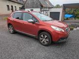 Peugeot 2008  1.2 e-VTi Automatik - rote Peugeot 2008