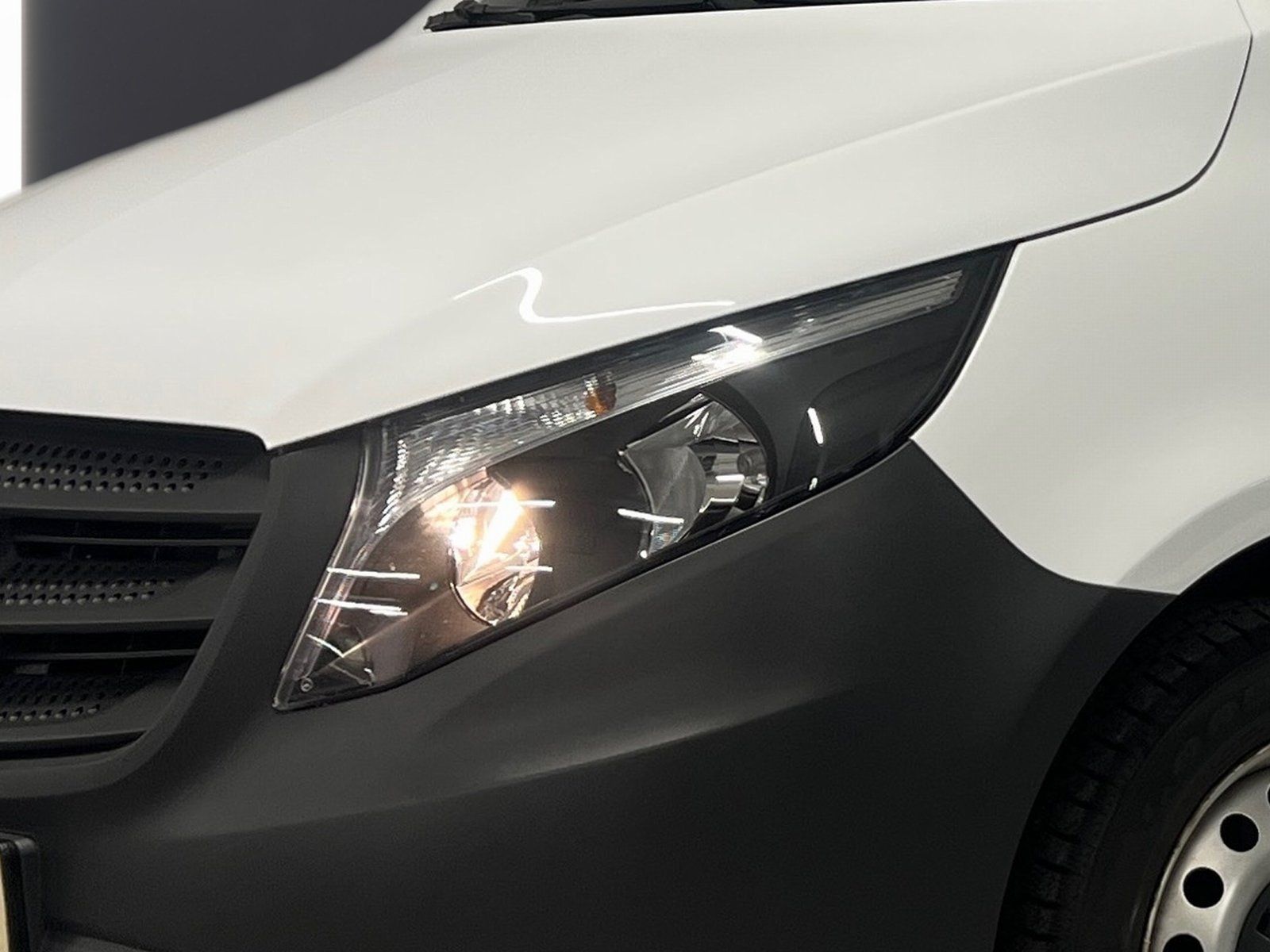 Fahrzeugabbildung Mercedes-Benz Vito 114 CDI Tourer PRO Extralang*AHK*Navi*SHZ*
