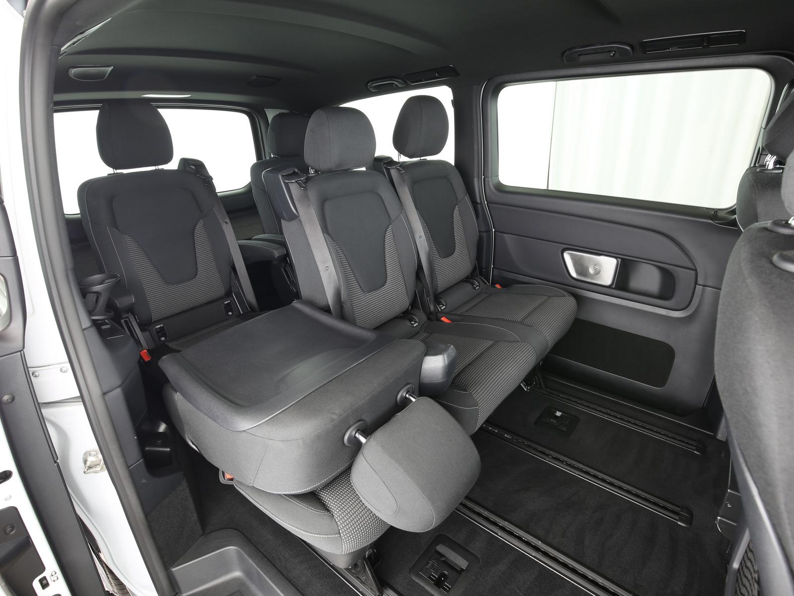 Mercedes-Benz V 250 d lang AMG-Line  LED Navi AHK ACC Kamera A