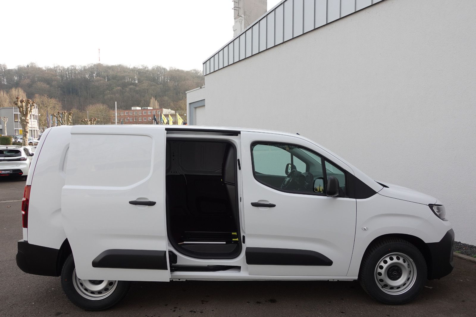 Fahrzeugabbildung Opel Combo Cargo XL erhöhte Nutzlast - Allwetter