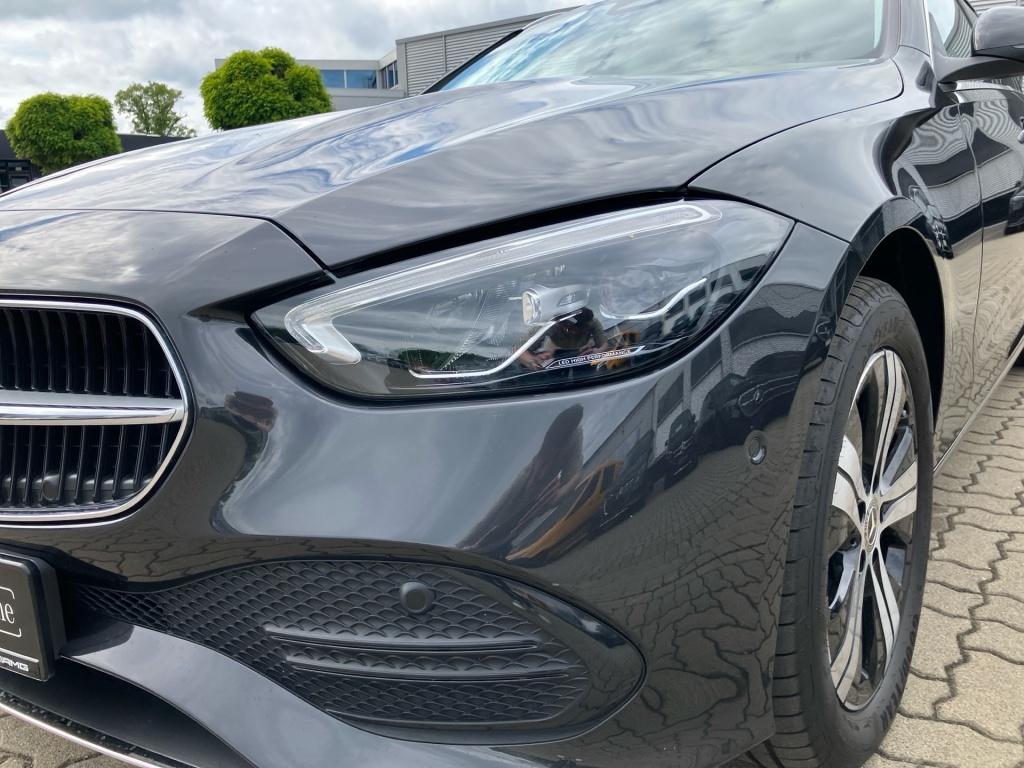 Mercedes-Benz C 300 de 4M T Avantg. AHK LED Kamera Ambi elHeck