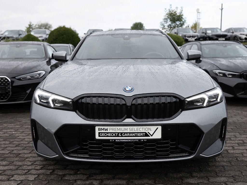 BMW 330e Touring xDrive M-Sport Pro PANO AHK HUD LED foto 4