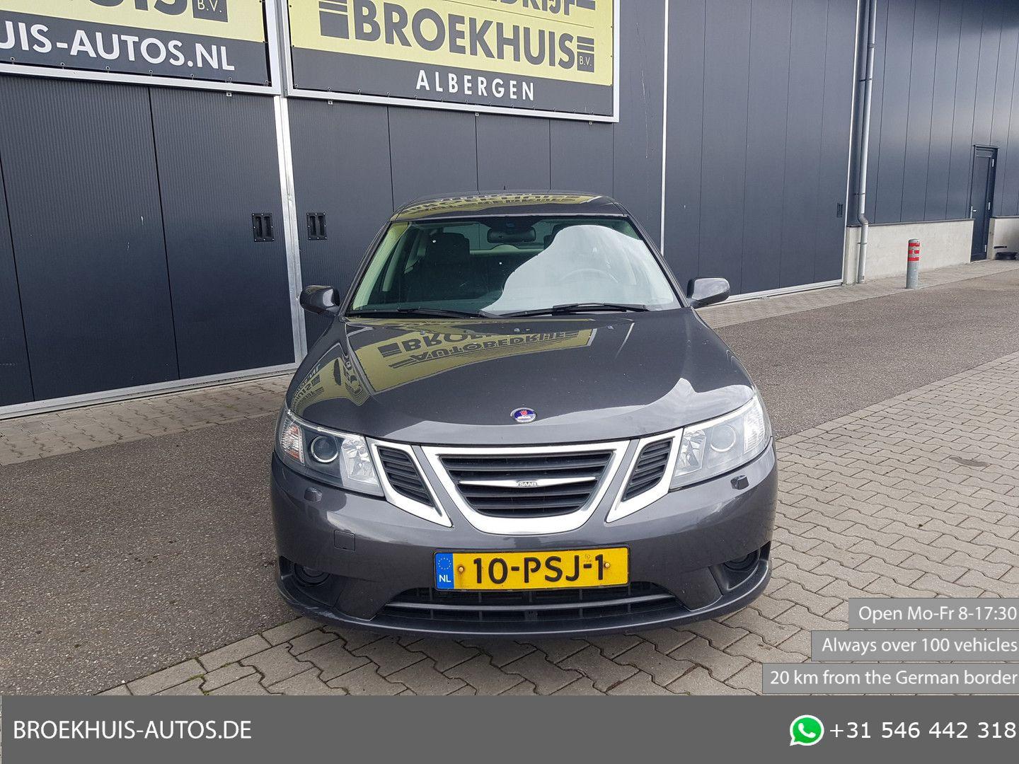 Saab 9-3 2011 — interior
