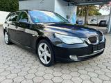 BMW 525 Baureihe 5 Touring  AUTOMATIK NAVI HEAD UP - BMW 525 aus 2010: Kombi