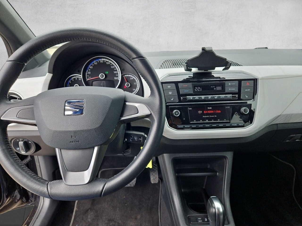 Fahrzeugabbildung SEAT Mii electric Plus + Batteriezertifikat