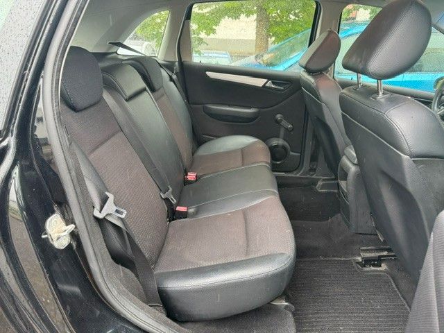 Fahrzeugabbildung Mercedes-Benz B 200 Panorama Leder Klima Alu