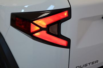 Dacia Duster III TCe 130 Expression 4x4 SH Kamera LED