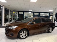 TOYOTA Avensis Touring Sports Business Edition/AHK/LED!