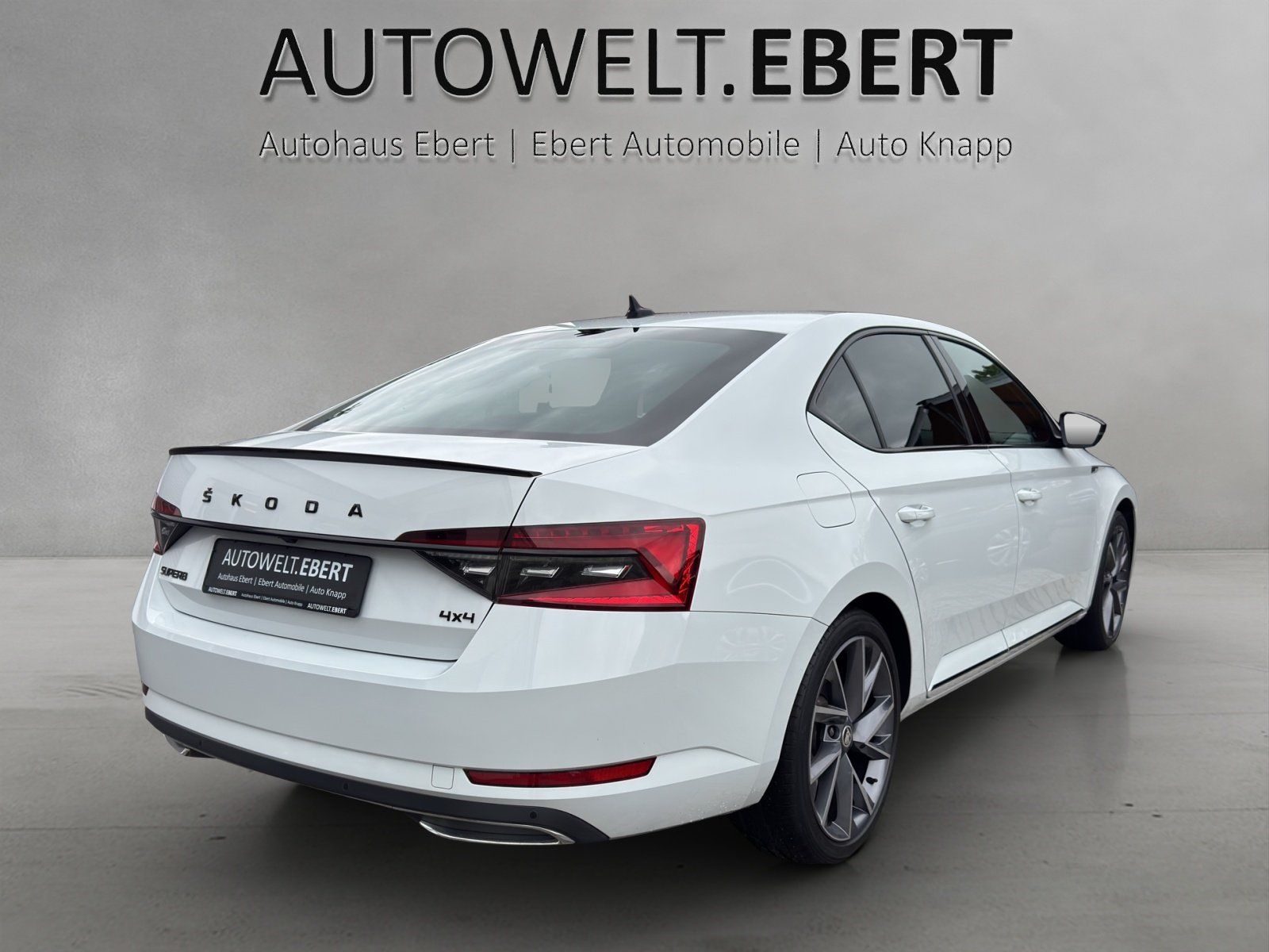 Fahrzeugabbildung SKODA Superb 2.0 TDI Sportline 4x4/AHK/KAMERA/ACC/STHZ