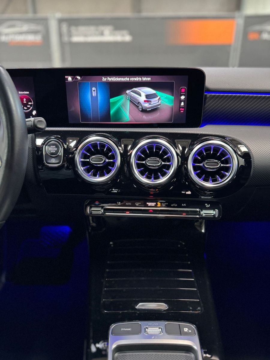 Fahrzeugabbildung Mercedes-Benz A 180 d Night#LED#MBUX#Ambiente#Pano#Spur