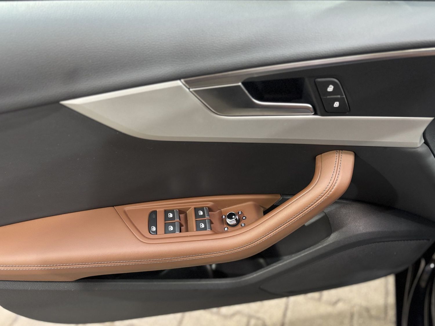 Fahrzeugabbildung Audi A4 35 TDI S-tronic #Virtual#LED#Leder#Massage