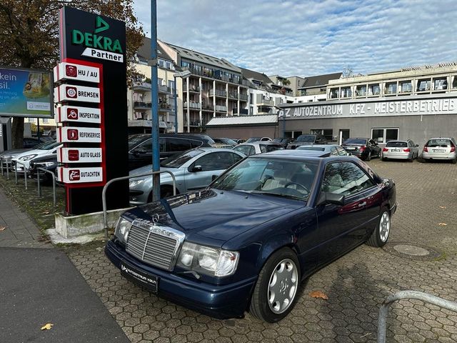 Mercedes-Benz 300 CE KLIMA SCHIBEDACH  Auto wurde komplett Neu