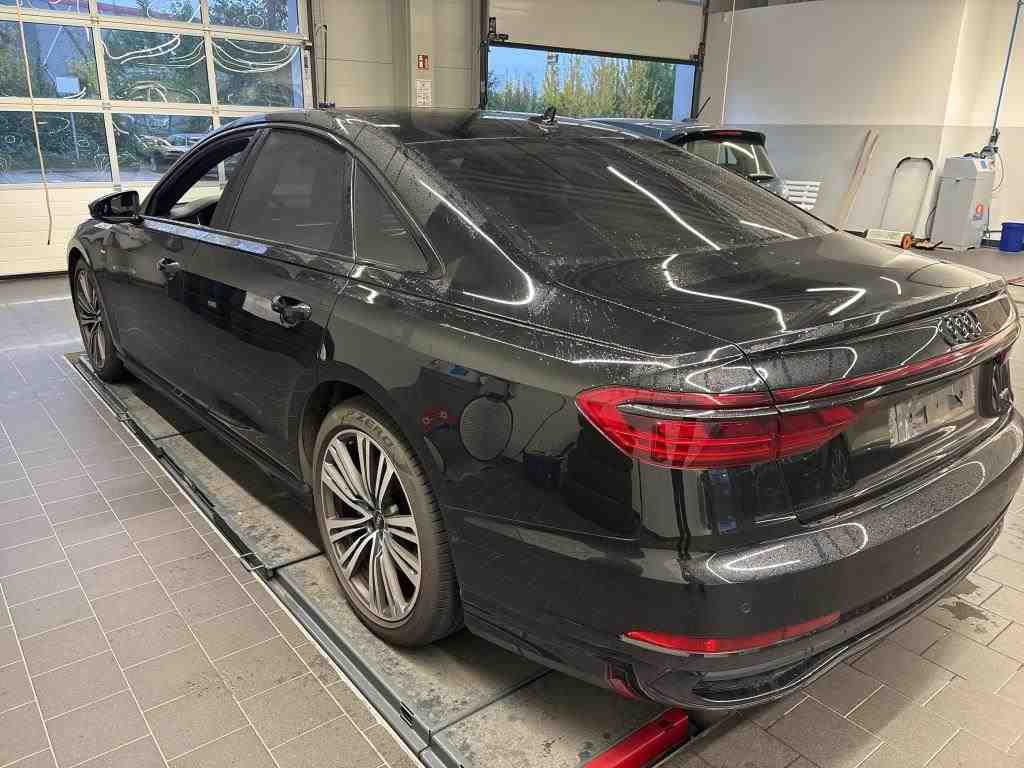 Audi A8 - Bild 4
