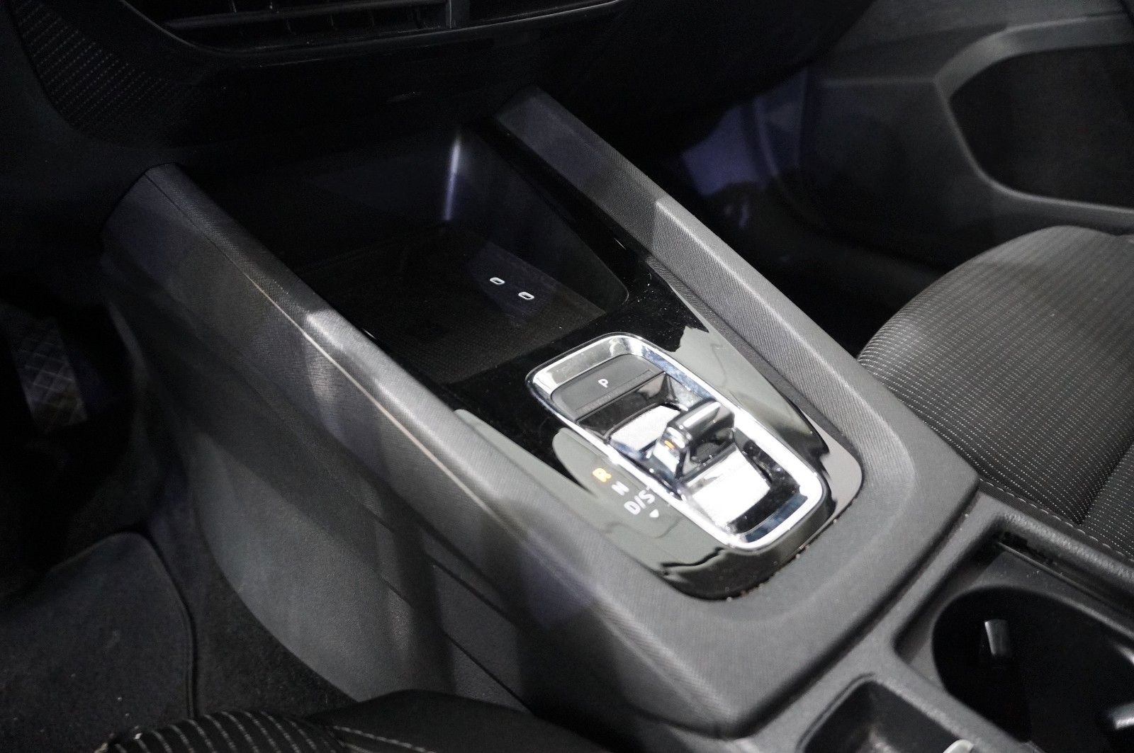 Fahrzeugabbildung SKODA Octavia Combi 2.0 TDI AMBITION DSG NAVI/LED/DAB+