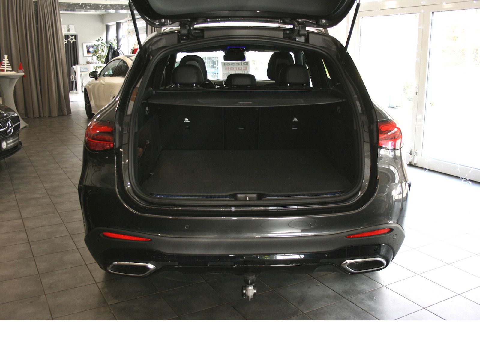 Fahrzeugabbildung Mercedes-Benz GLC 220 d 4M Edition AMG*Night*AHK*Memory*Distro