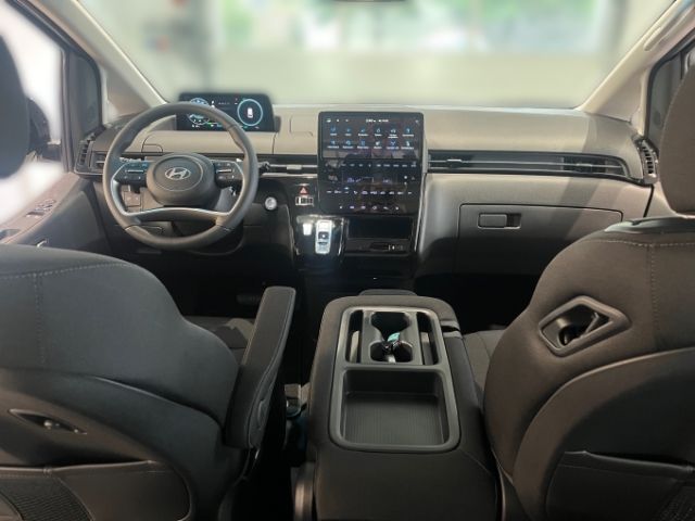 Fahrzeugabbildung Hyundai STARIA Trend Hybrid 2WD 1.6 T-GDI EU6e Navi Digi