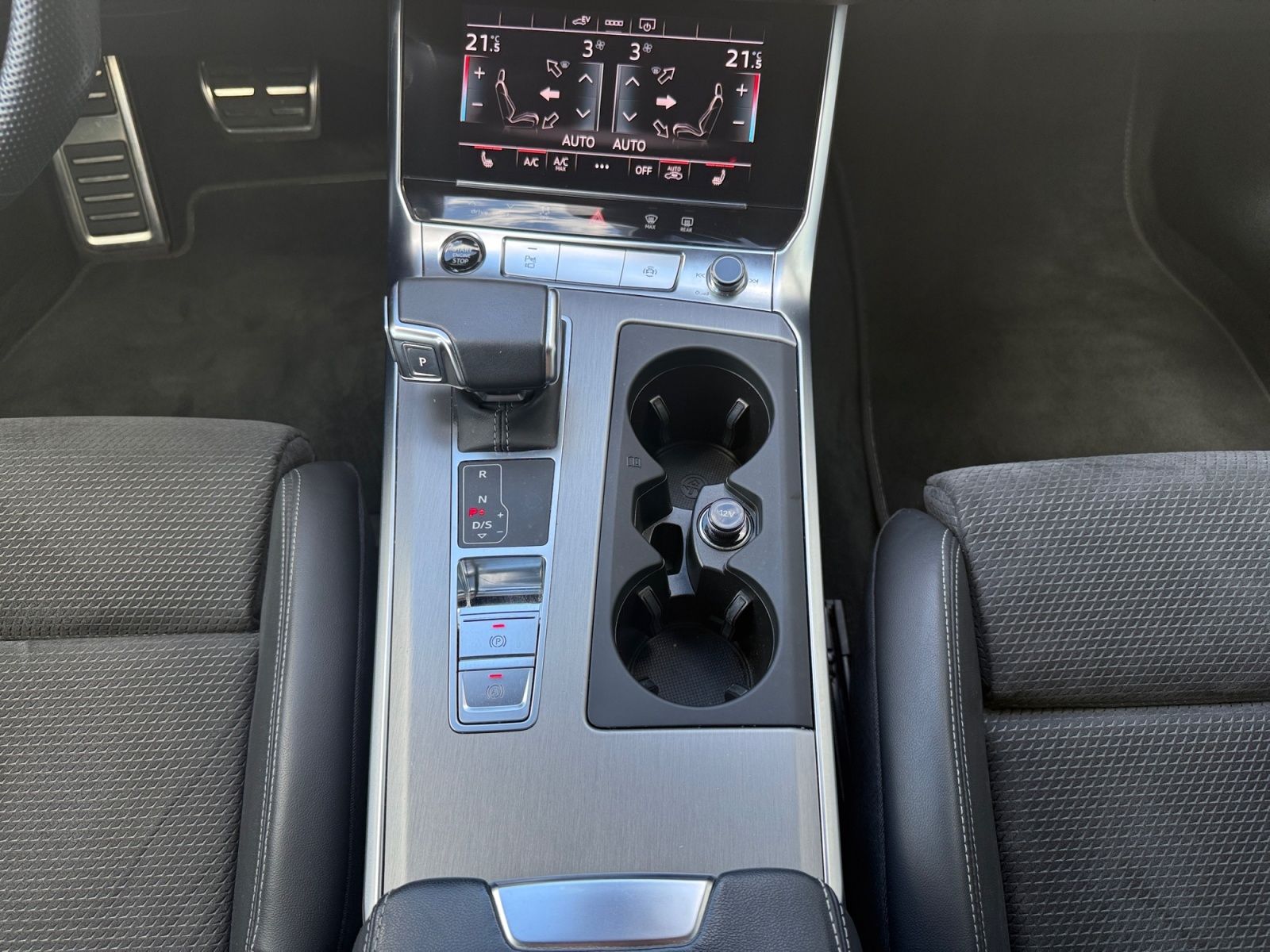 Audi A6 Limousine 55 2.0 TFSI e quattro sport S-line foto 15