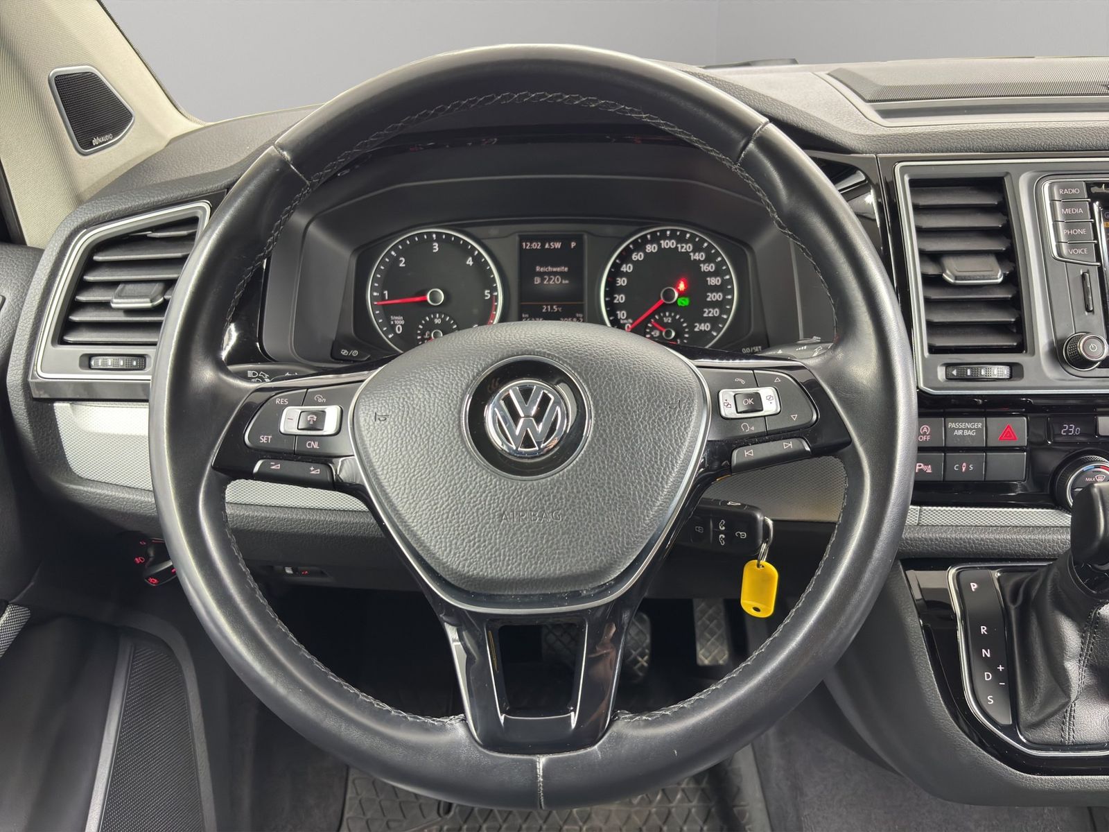 Volkswagen Multivan Highline KR 2.0 TDI 4M Sound ACC AHK foto 11