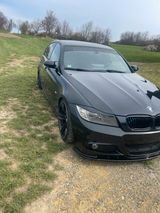 BMW, 318 d,e 90 - BMW 318 aus 2011: 318d