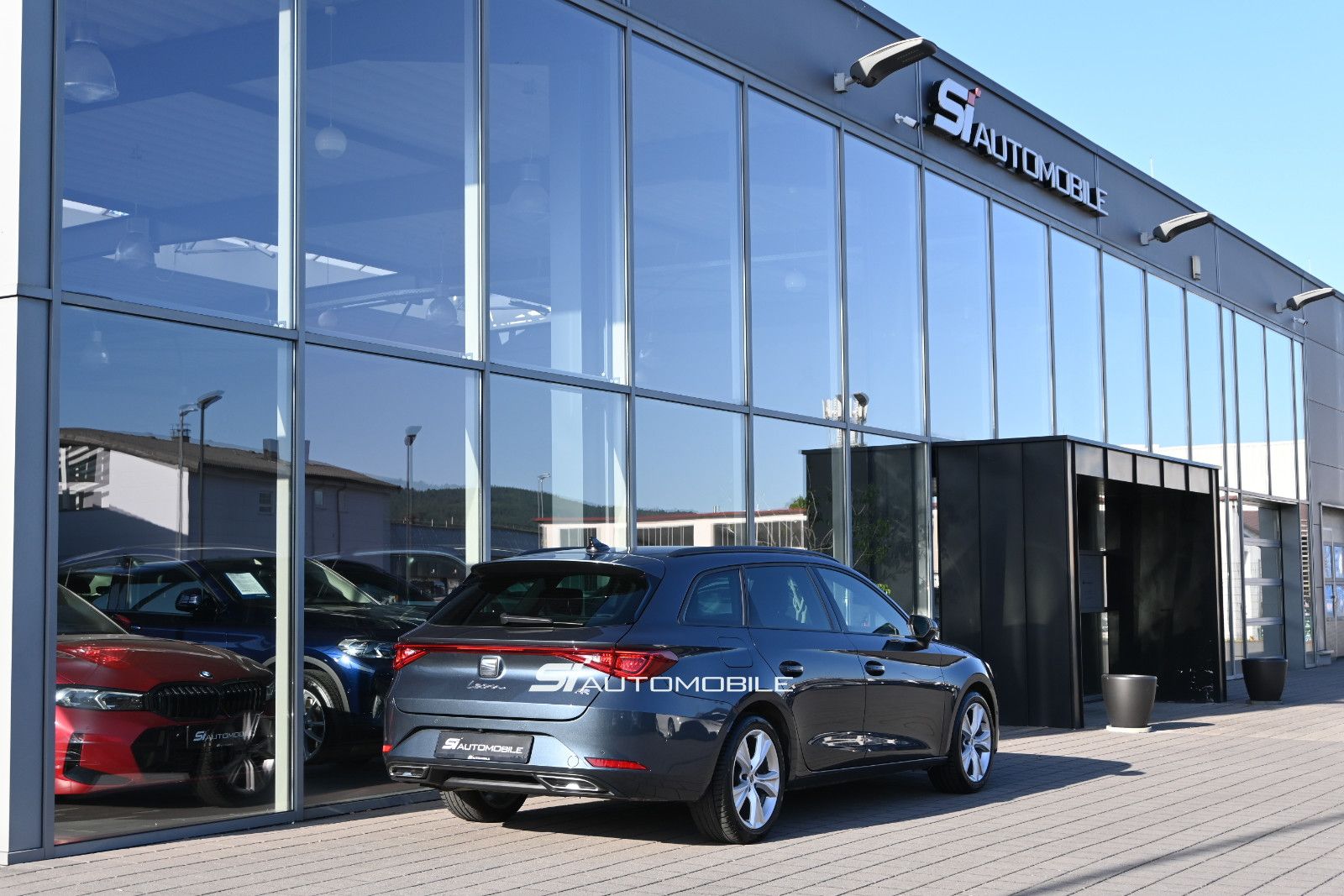 Fahrzeugabbildung SEAT Leon 2.0 TDI FR DSG Sportstourer °AHK°STANDHEIZ°