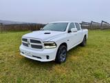 Dodge RAM 1500 Sport Crew Cab Gen4 Facelift - gebrauchte Dodge RAM aus dem Jahr 2014