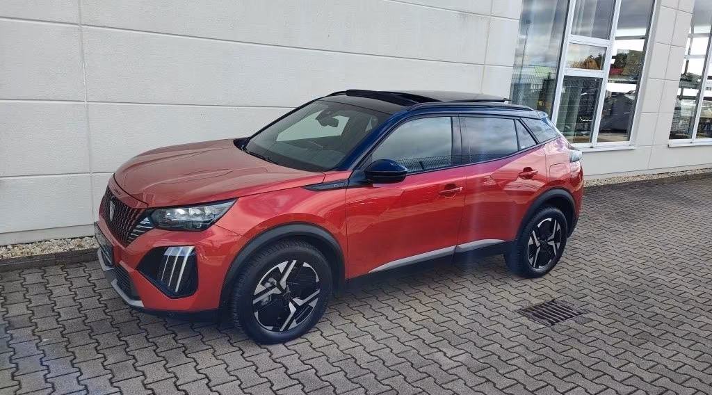 Peugeot 2008 PureTech 130 EAT8 GT