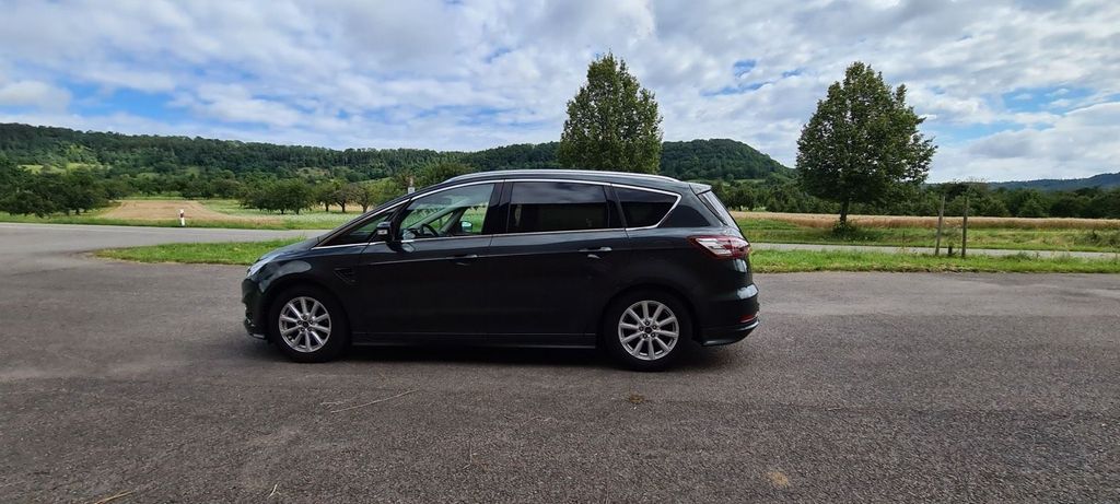 Image of Ford S-Max