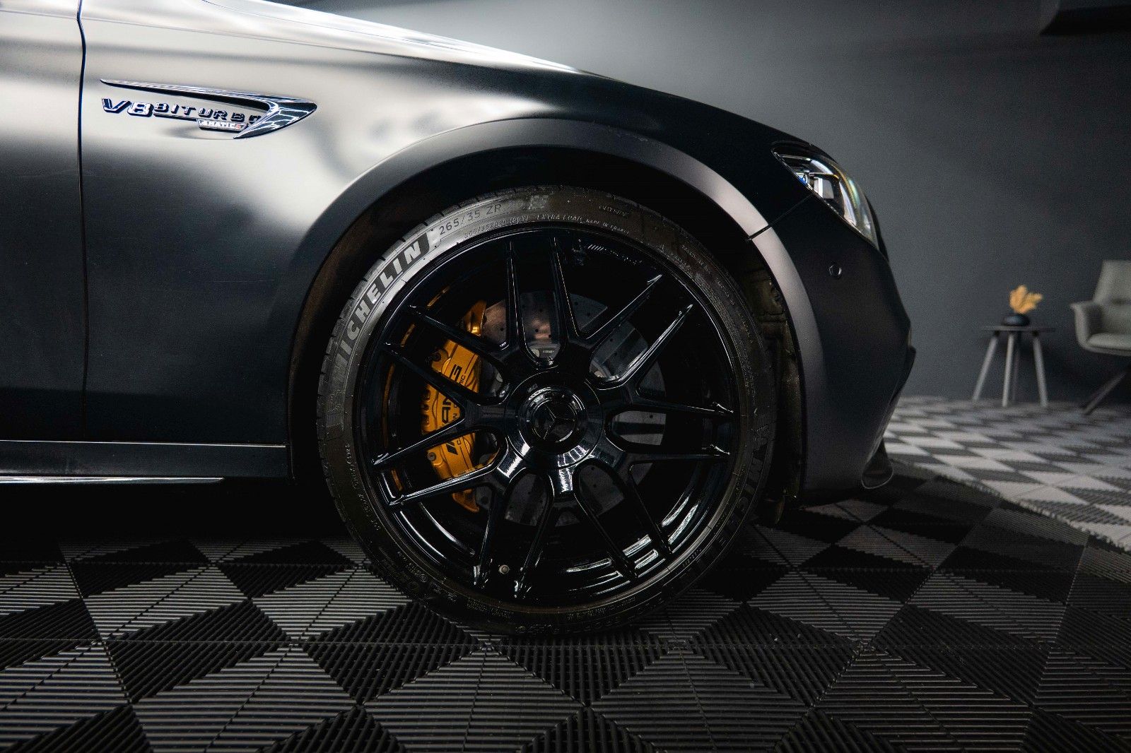 Fahrzeugabbildung Mercedes-Benz E 63 S AMG 4Matic+ Performance Night-Paket *ACC*