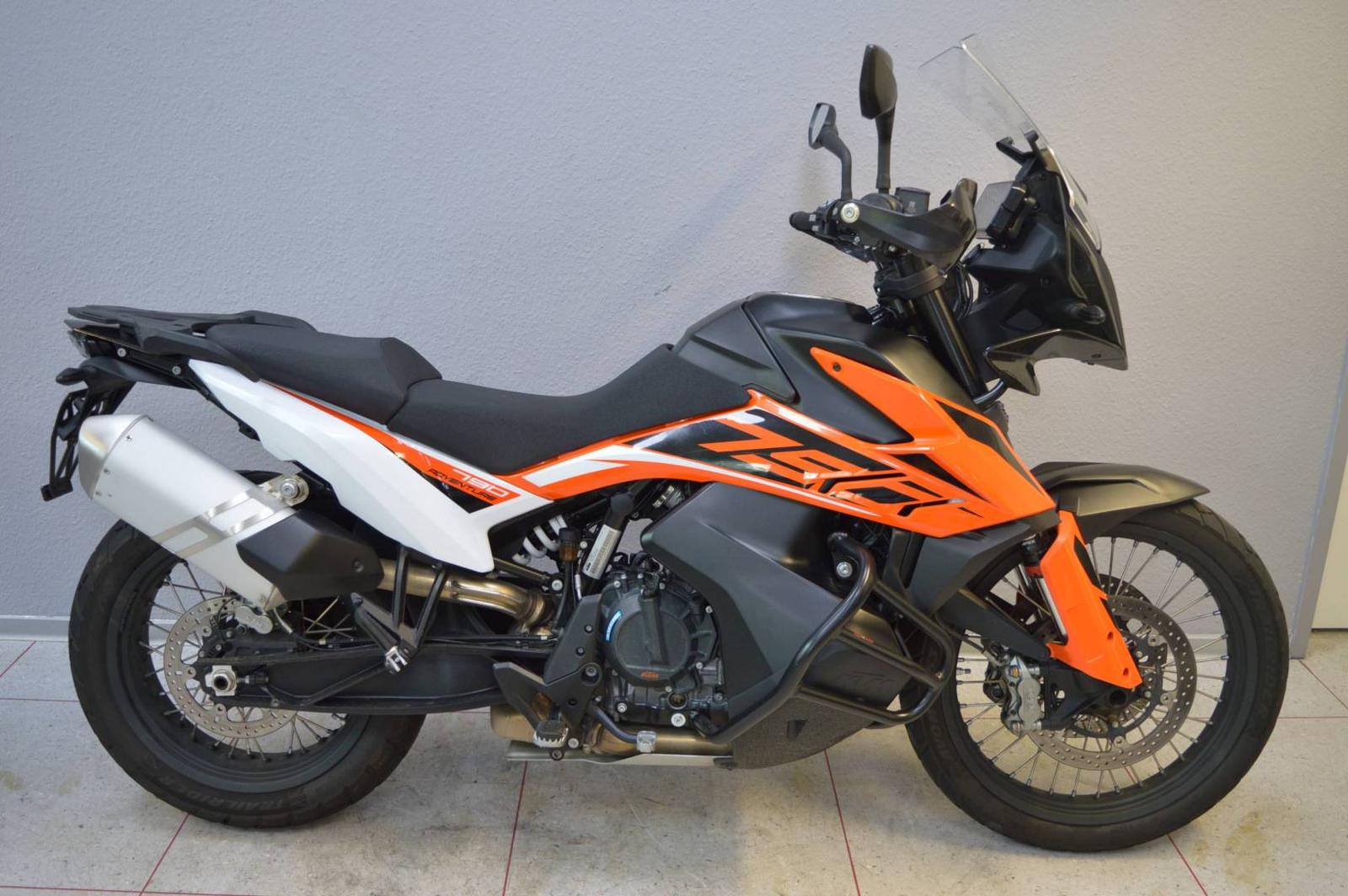 KTM 790 Adventure + Tieferlegung + QS + Sturzbügel +