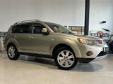 Mitsubishi Outlander 2.4 Instyle*Schiebed.,ACC,Multif.,SHZ* - Mitsubishi Gebrauchtwagen von 2008