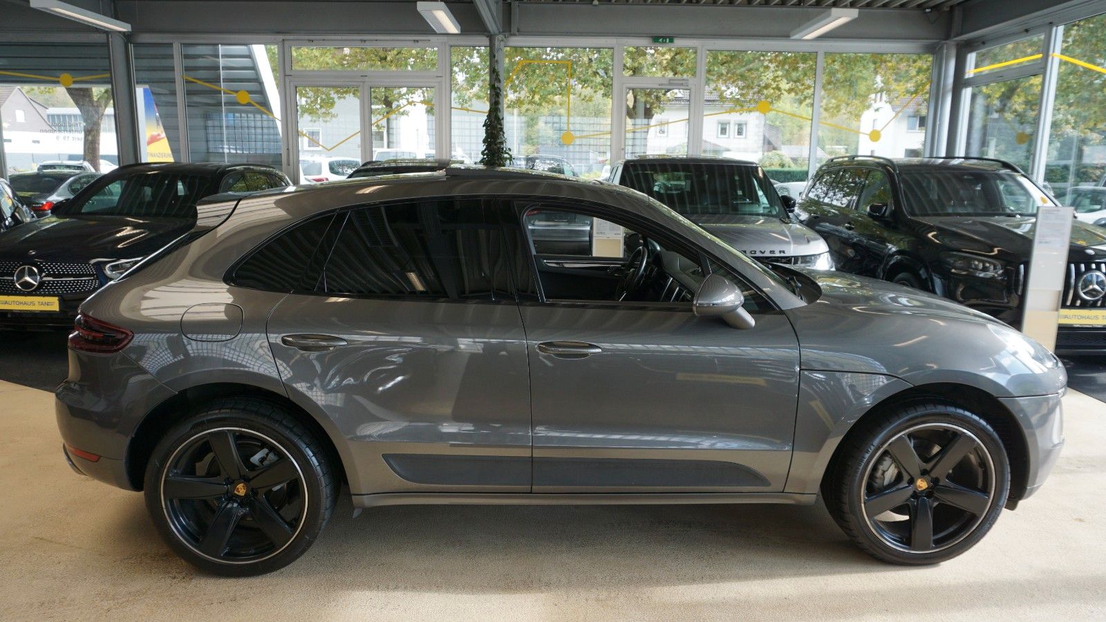 Fahrzeugabbildung Porsche Macan S *SITZBELÜFTUNG*PANORAMADACH*