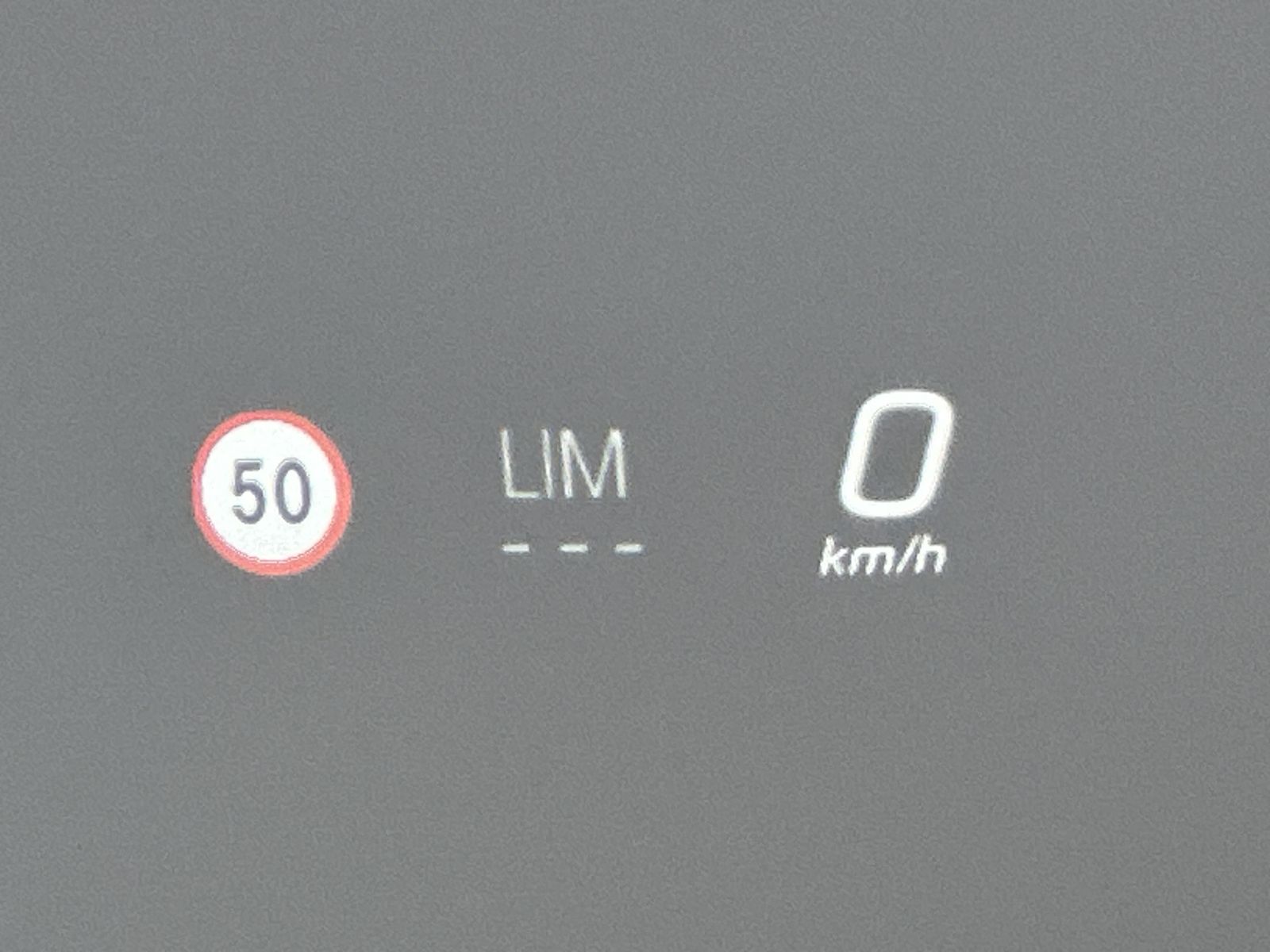 Fahrzeugabbildung Mercedes-Benz C 200d AMG-Line NAV+LED+KAM+HUD+VCOCK+CARPLAY+PP
