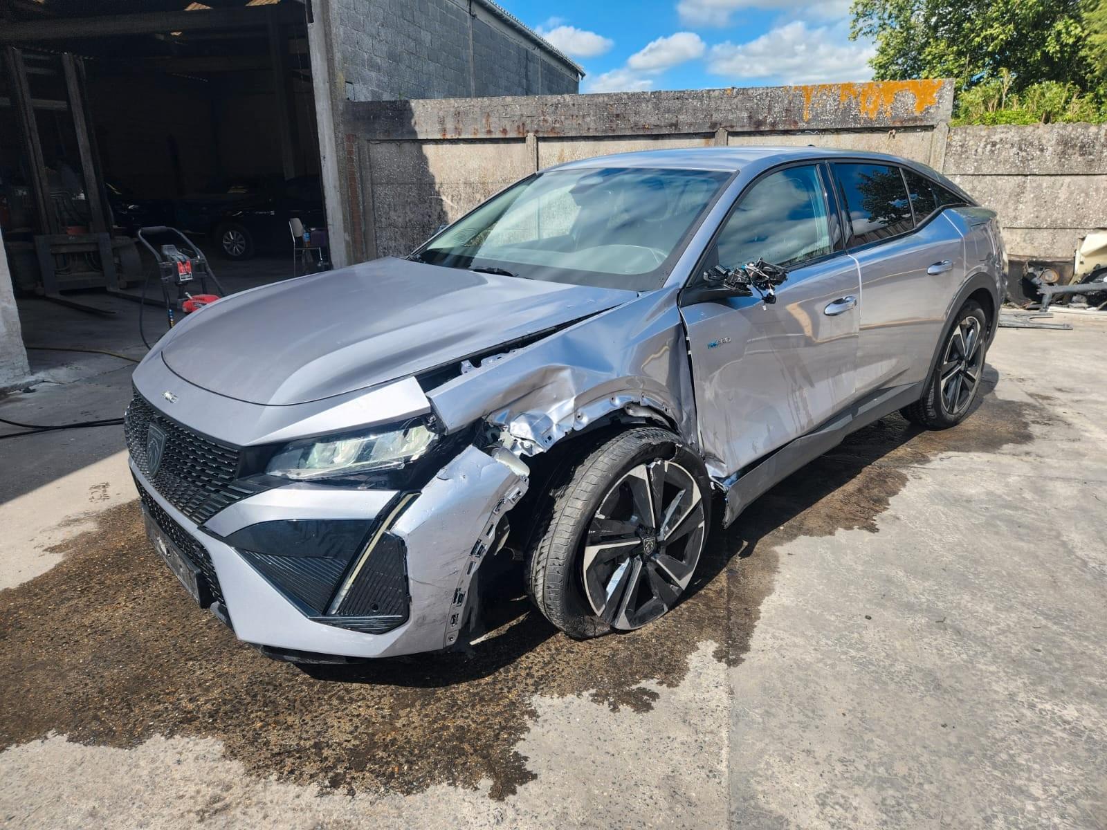 Peugeot PEUGEOT 408 1.6 Hybrid 180 CV e-EAT8 Allure